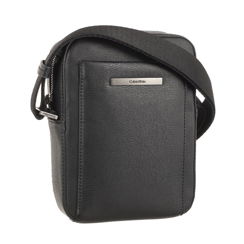 Calvin Klein Modern Metal Reporter S Black K50K510544 BAX (CK290-a) käekott