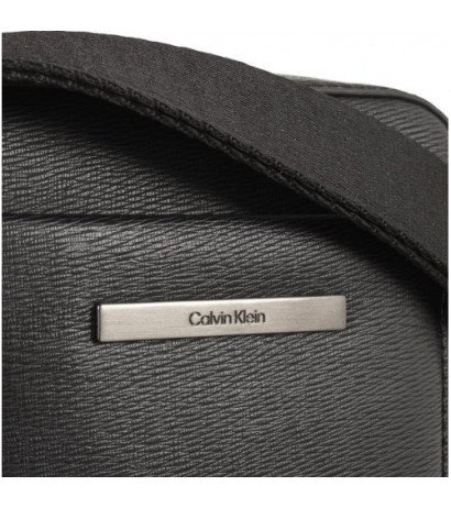 Calvin Klein Modern Metal Reporter S Black K50K510544 BAX (CK290-a) käekott