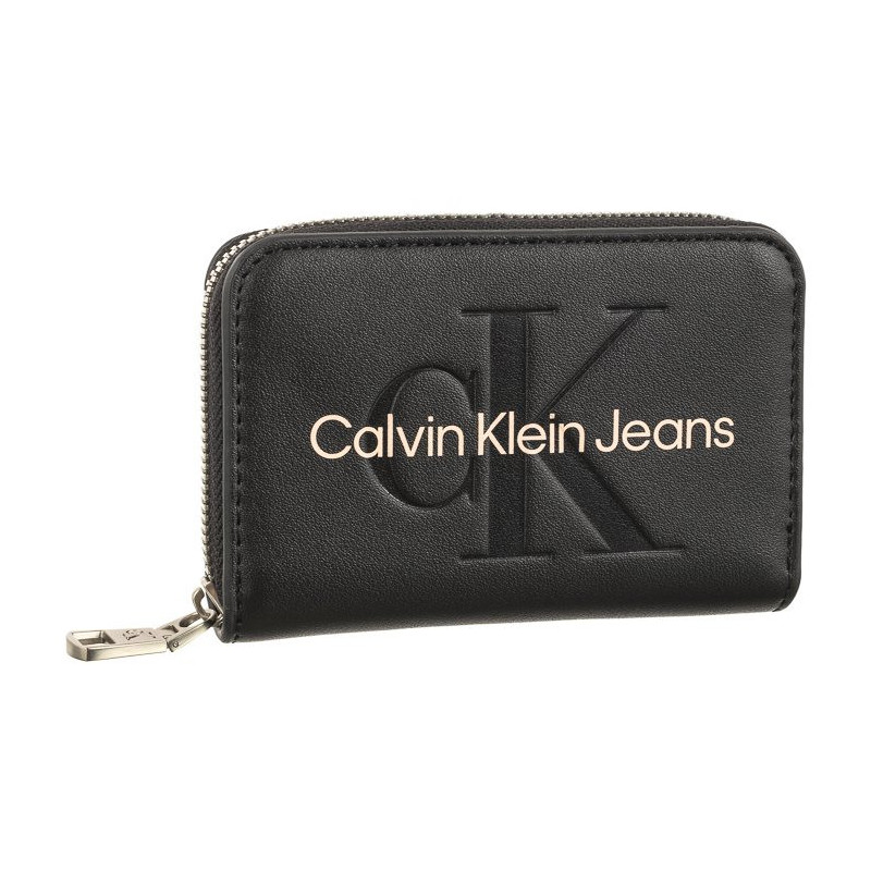 Calvin Klein Sculpted Med Zip Around Mono Black Wiht Rose K60K607229 0IF (CK121-c) käekott