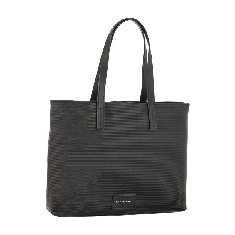 Calvin Klein Sculpted Slim Square Tote Chain Black K60K611187 BDS  (CK392-a) käekott