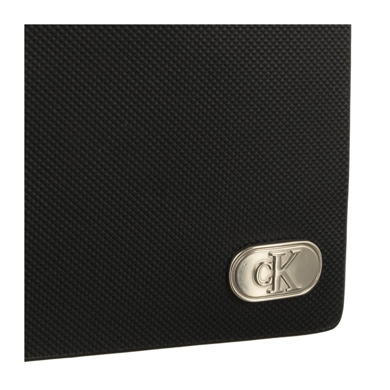 Calvin Klein Textured Bifold W/Coin Black K50K511475 BEH (CK403-a) käekott