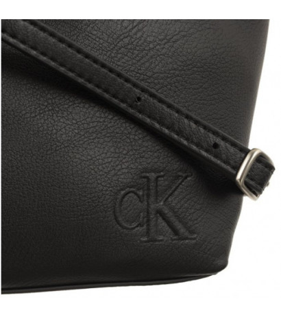 Calvin Klein Ultralight Longday Bag28 Black K60K611466 BEH (CK432-a) käekott