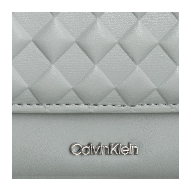 Calvin Klein Calvin Mini Quilt Large Trifold Pigeon K60K611895 PEB (CK471-a) käekott