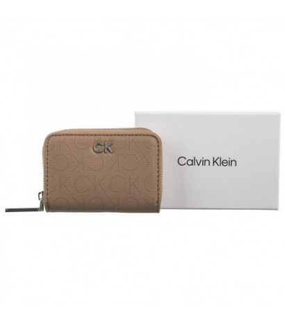 Calvin Klein CK Daily SM Zip Around Epi Mono Chanterelle Epi Mono K60K612188 0HF (CK503-a) käekott