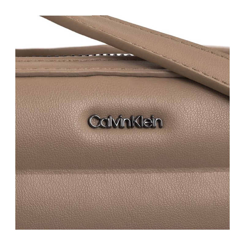 Calvin Klein Line Quilt Camera Bag Chanterelle K60K612114 PA6 (CK520-a) käekott