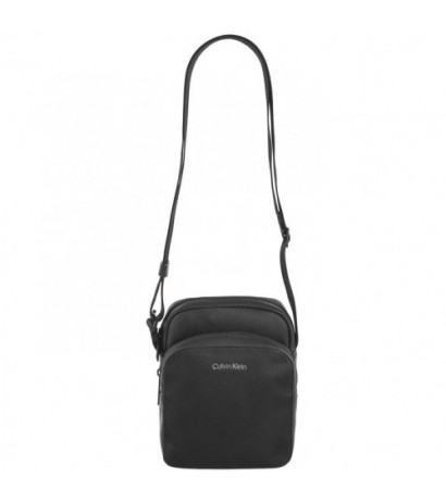 Calvin Klein CK Must Reporter S W/PCKT CK Black Pebble K50K512204 BEH (CK546-a) käekott