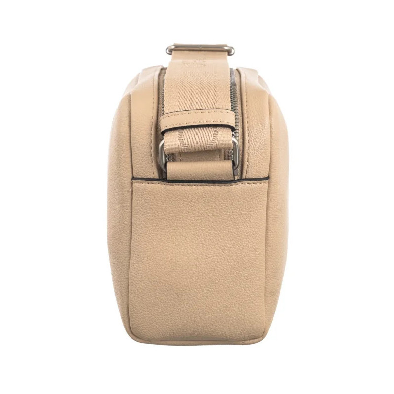 Calvin Klein Over Webbing Camera Bag21 Pu Porcelain Sand K60K612711 AB1 (CK544-b) käekott