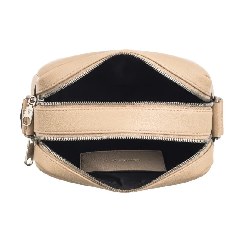 Calvin Klein Over Webbing Camera Bag21 Pu Porcelain Sand K60K612711 AB1 (CK544-b) käekott