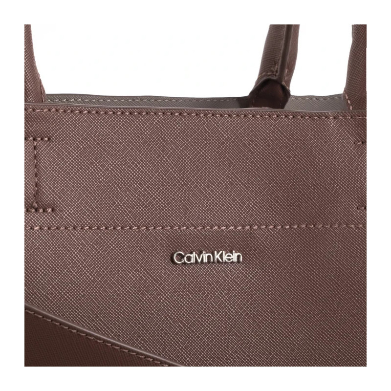 Calvin Klein CK Business Medium Tote Saffiano Cioccolate Lab/Cinder K60K612572 HJM (CK570-a) käekott