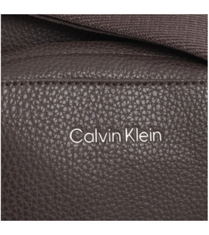 Calvin Klein CK Must Reporter S W/PCKT Java Brown Pebble K50K512204 BAR (CK546-b) käekott